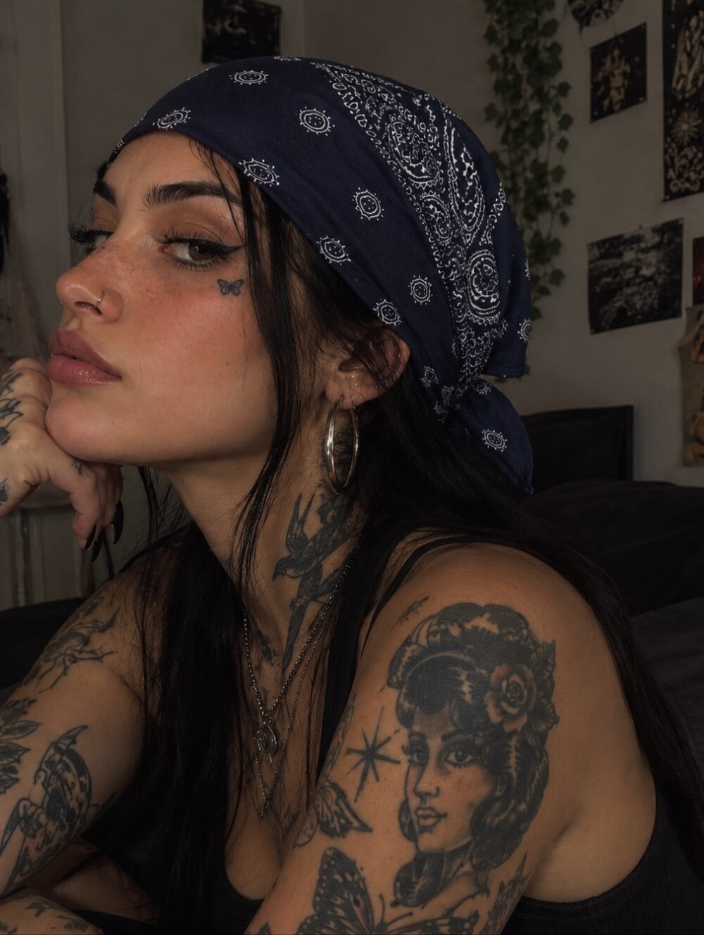 Classic Paisley Bandana - Navy